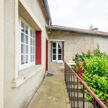 Beautiful With Private Garden Holiday home *